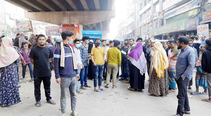 কারখানা খোলার শর্তে মহাসড়ক ছাড়লেন পোশাক শ্রমিকরা