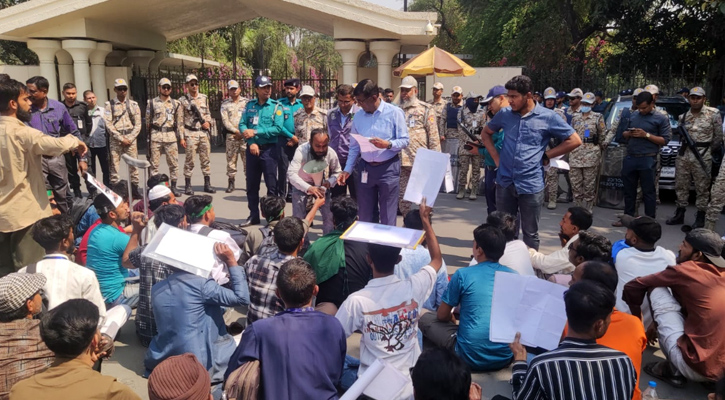 আহতদের যে বার্তা দিলেন প্রধান উপদেষ্টার বিশেষ সহকারী