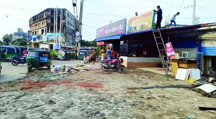 ট্যানেল সড়ক দখলের প্রতিযোগিতা, বাড়ছে দূঘর্টনা,ও অপরাধ, সড়ক বিভাগ নীরব ভূমিকা