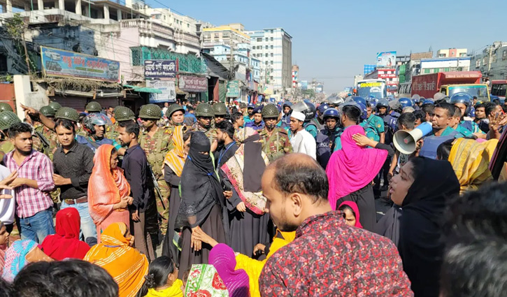 গাজীপুরে কারখানা শ্রমিকদের মহাসড়ক অবরোধ প্রত্যাহার