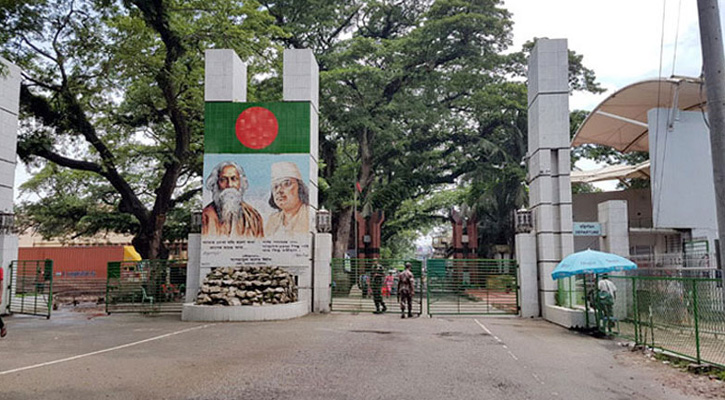 বেনাপোল-পেট্রোপোল সীমান্ত পথে ভারতগামী যাত্রী কমেছে ১ লাখ ৪২ হাজার