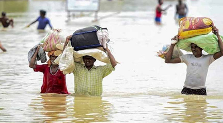 আসামে বন্যায় ২ লাখ মানুষ ক্ষতিগ্রস্ত