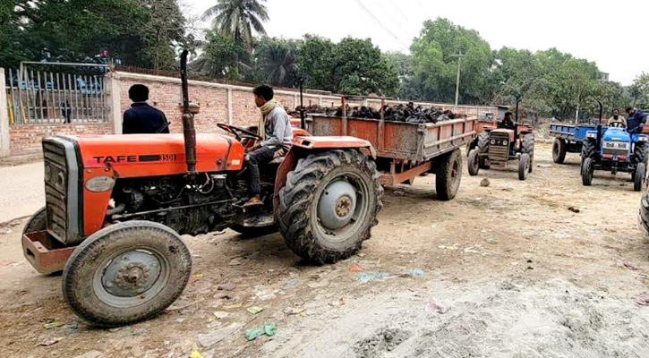 অভিযানেও থামছে না ফসলি জমির মাটি কাটা