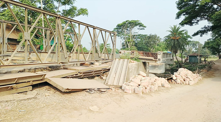 আখাউড়া স্থলবন্দর দিয়ে ৩ দিন বন্ধ থাকবে যানবাহন চলাচল