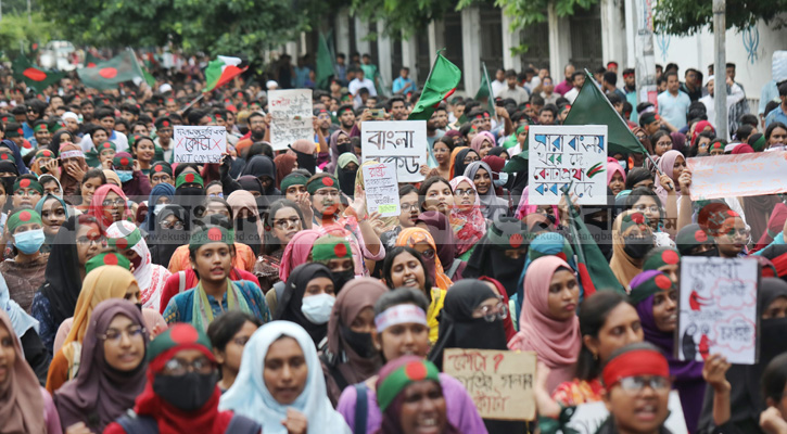 শাহবাগ ছাড়লেন আন্দোলনকারীরা, শনিবার নতুন কর্মসূচি ঘোষণা