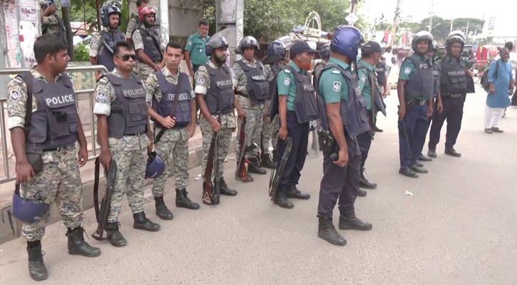 রাজধানীতে সতর্ক পুলিশ, সারা দেশে বিজিবির টহল