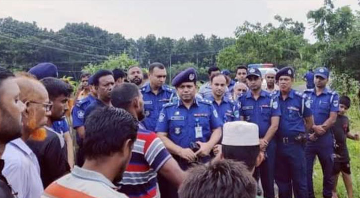 নড়াইলের দুই ভাই হত্যা ঘটনাস্থল পরিদর্শন করলেন অতিরিক্ত ডিআইজি