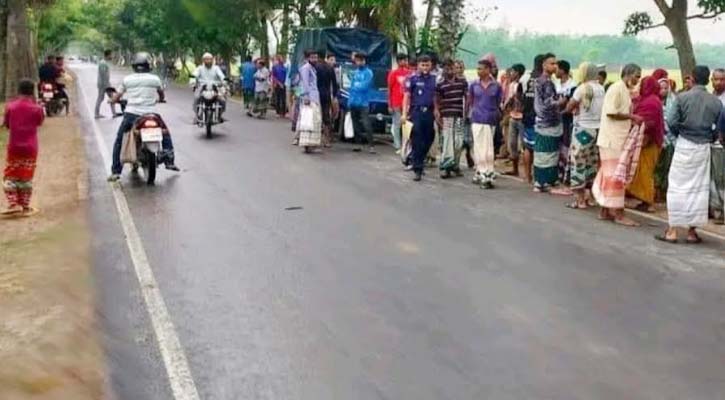 তানোরে ট্রাকের চাপায় শিশু নিহত