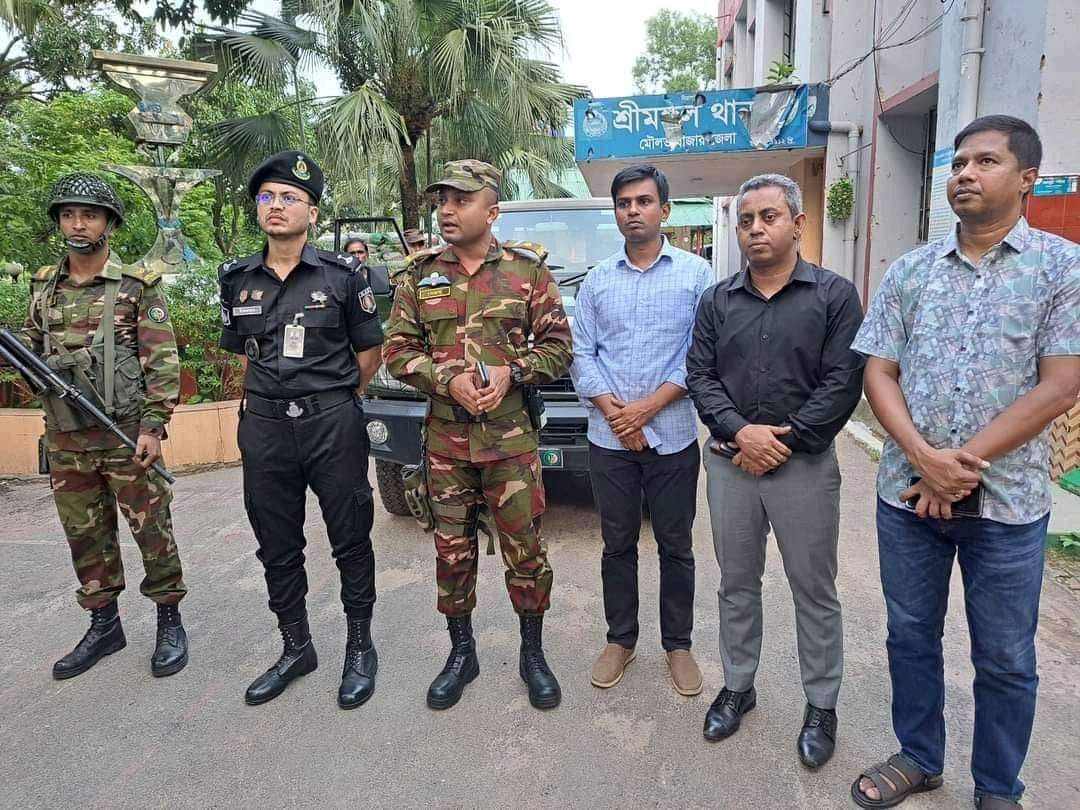 সেনাবাহিনীর সহায়তায় শ্রীমঙ্গল থানায় পুলিশের কার্যক্রম শুরু